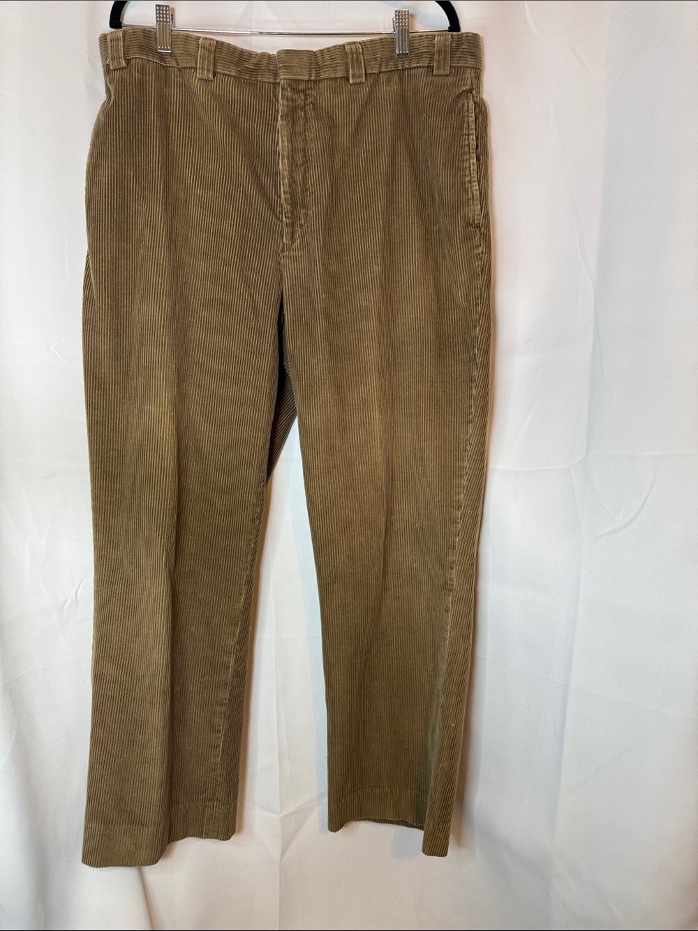 L.L. Bean Men's Corduroy Pants in Olive Brown